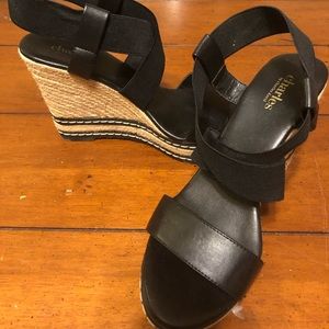 Black & Burlap Wedges